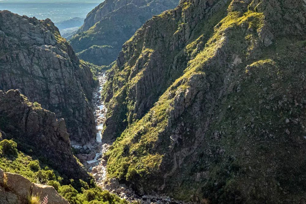 Quebrada entre las sierras